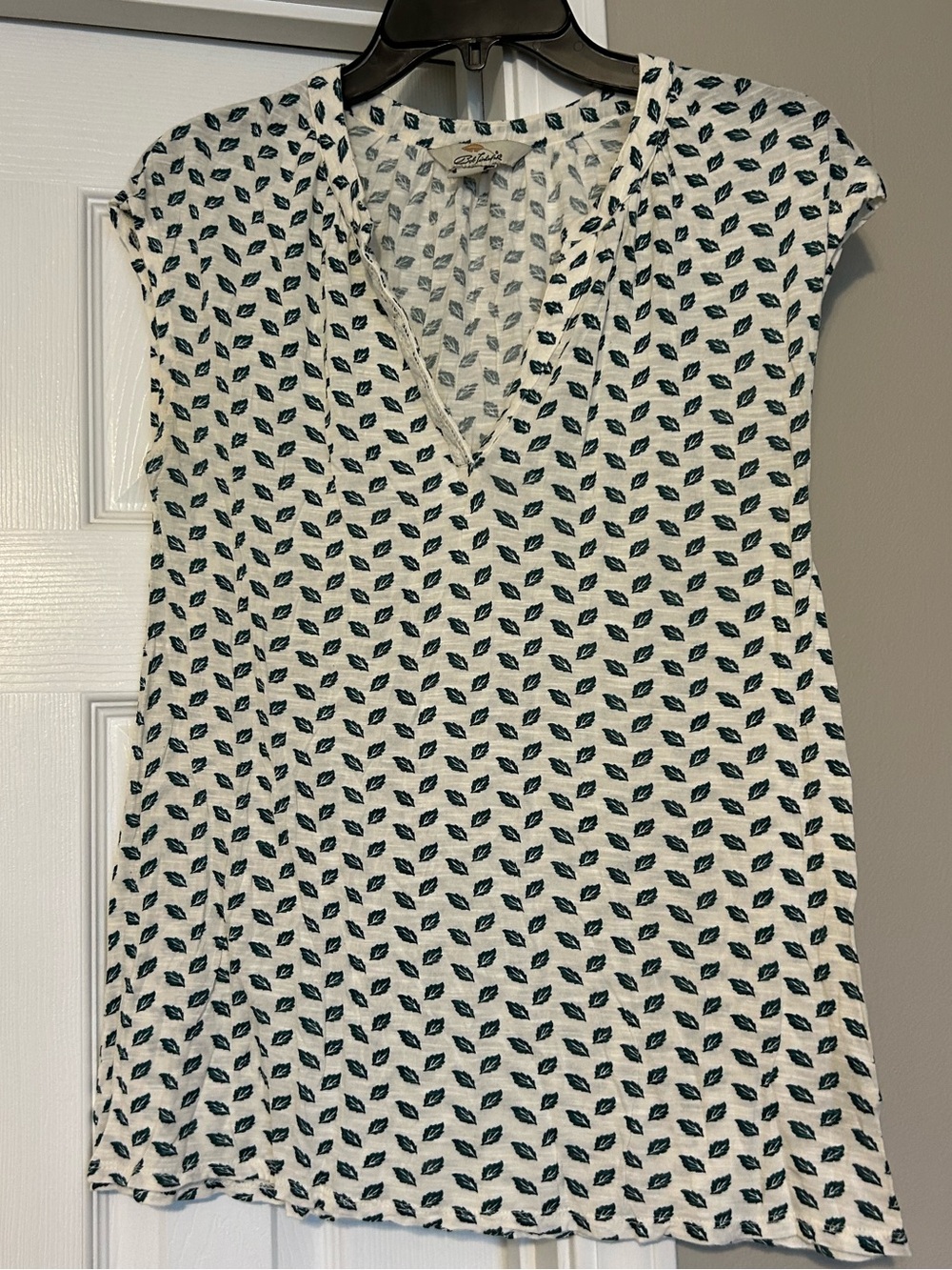 Bob Timberlake cap sleeve top - Medium